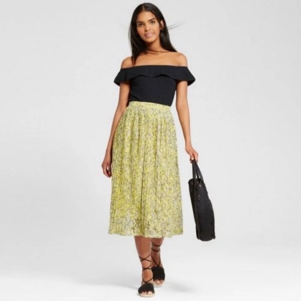 Woman's Who What Wear Circle Skirt 16W